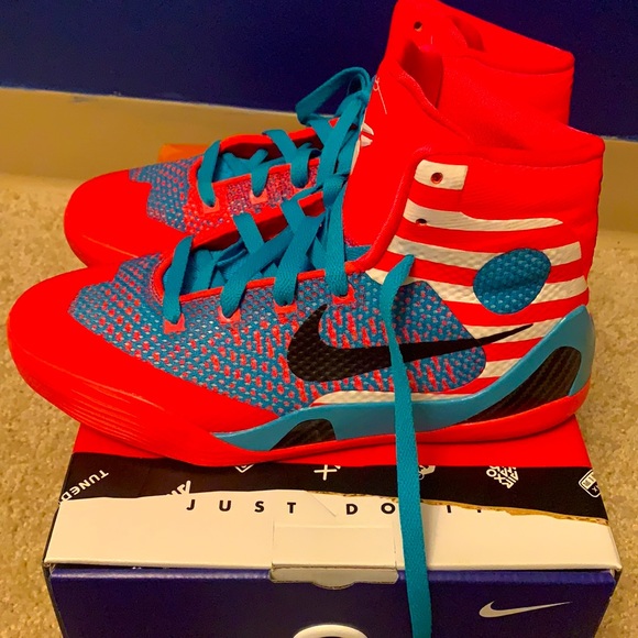 NIKE KOBE’S - Picture 2 of 5